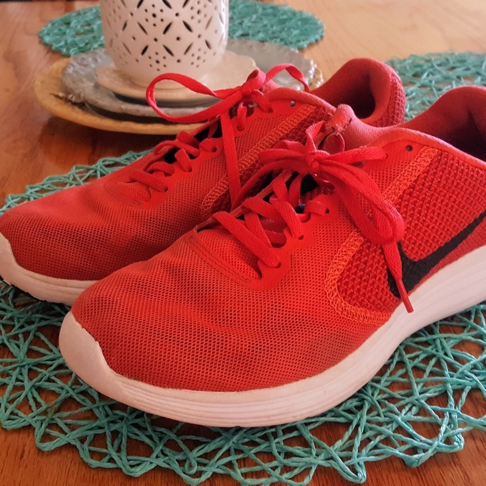 Nike Revolution 3
